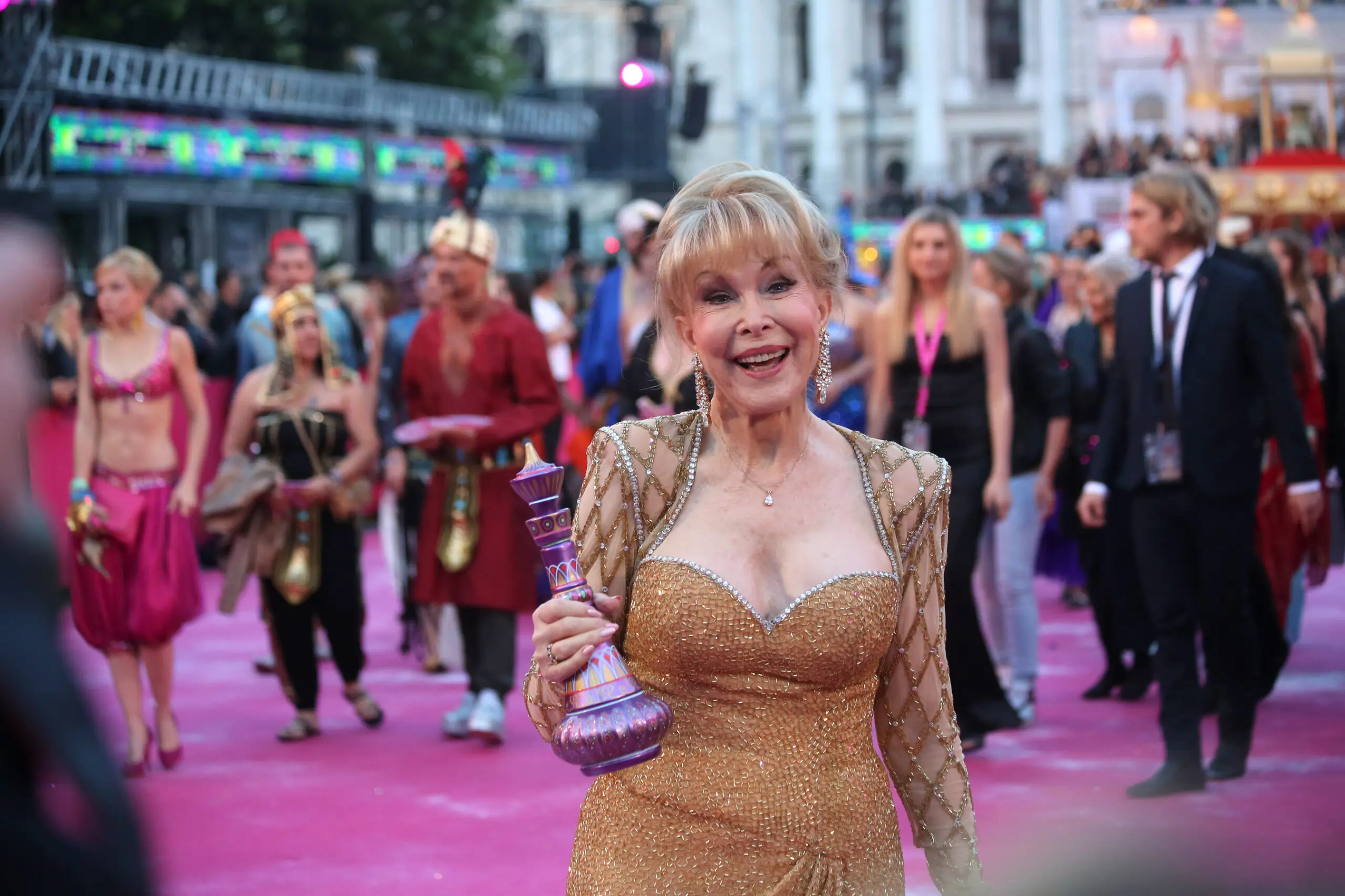 Barbara Eden Net Worth in 2024 – Age, Height, Spouse, and Bio