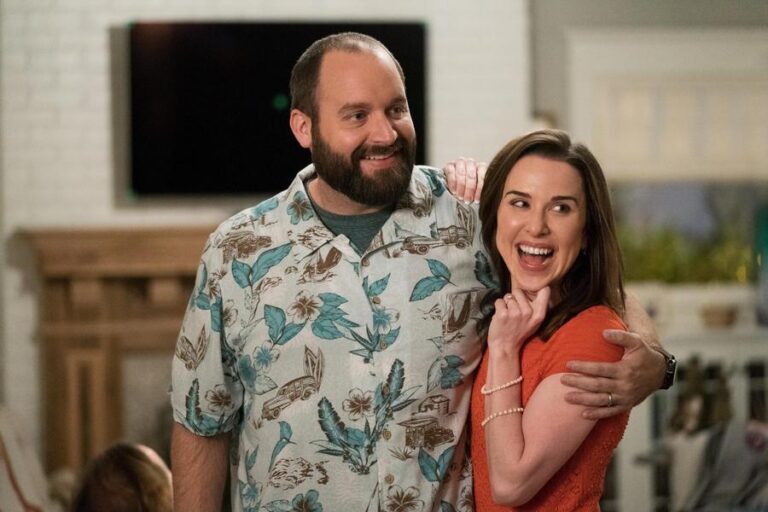 Tom Segura Net Worth in 2024 – Age, Height, Spouse, and Bio