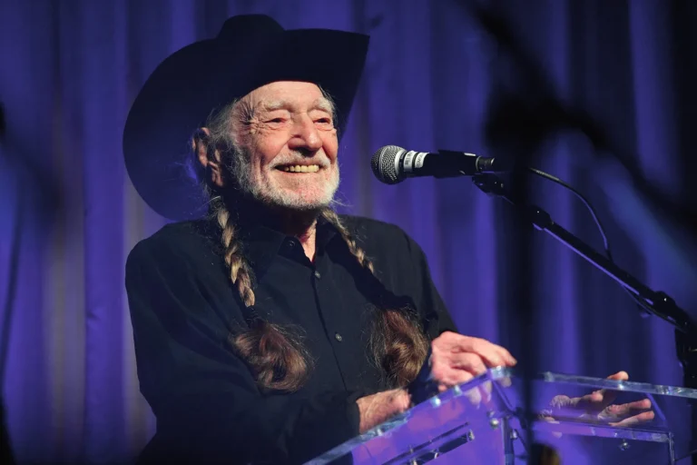 Willie Nelson Net Worth in 2024 – Age, Height, Spouse, and Bio